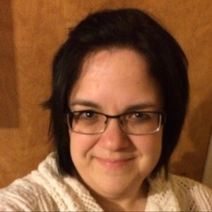 Meet your Posher, Debbie